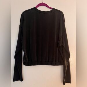 Lululemon long sleeve workout shirt